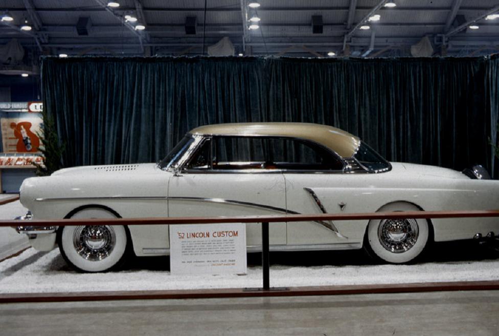 0 car show 1954 Pan Pacific Auditorium 14.jpg