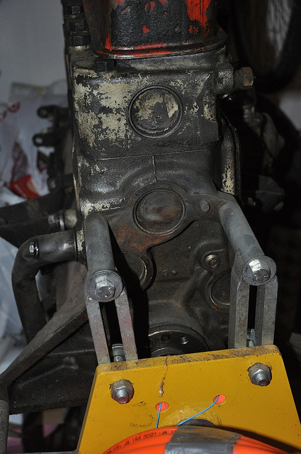 00 223 ford backside.jpg