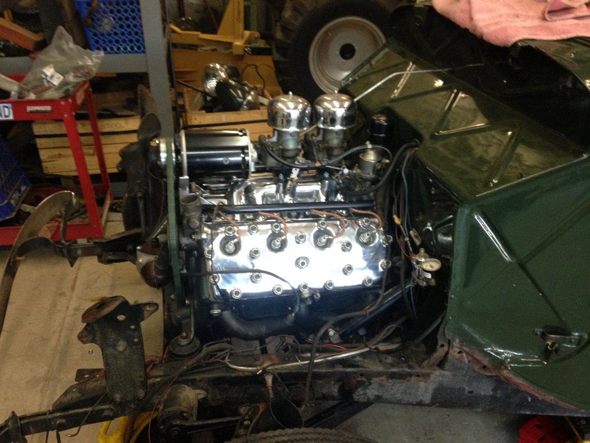 00 Engine 20160208 after Mike had heads polished etc.jpg