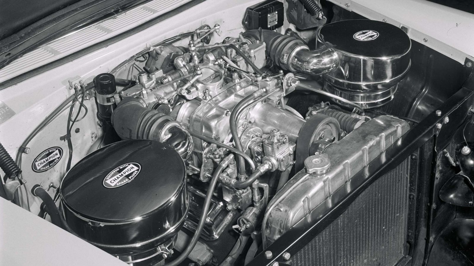 001-archive-bandimere-1956-chevrolet-bel-air-engine.jpg