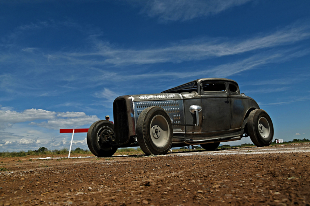 002-2016-hot-rod-dirt-drags-orback-1932-ford-coupe-front-three-quarter.jpg