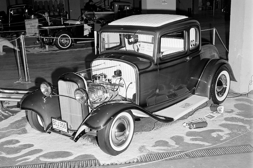 008-BUILD-A-1960S-HOT-ROD.jpg