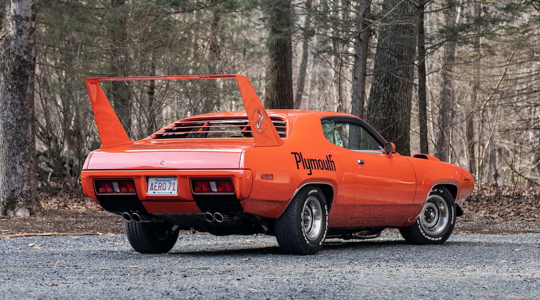 017-1971-Plymouth-Superbird-Charger-Beineke-prototype-wing-car-NASCAR-Mecum.jpg