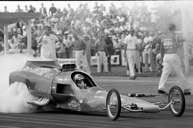 023a-golden-age-of-drag-racing-lindwall-re-entry[1].jpg