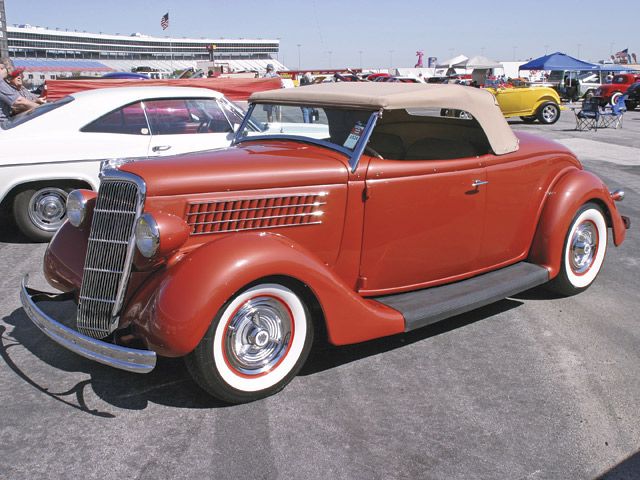 0704rc_09_z+goodguys_lonestar_nationals+1935_ford_roadster.jpg