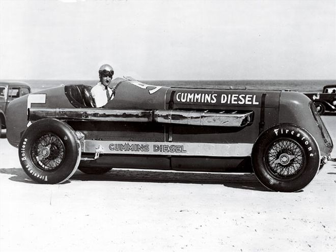 0808dp_03_z+cummins_diesel_at_the_indy_500+1934_indy_winner.jpg