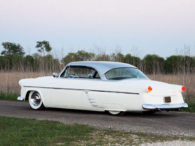 0810sr_08_z-1954_ford_custom-rear_driver_side.jpg