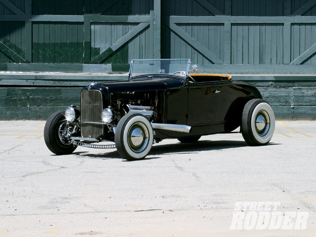 0905sr_02_z-1930_ford_highboy_roadster-front_driver_side.jpg