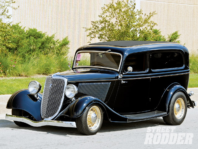 0912sr_03_z-1934_ford_sedan-grille.jpg