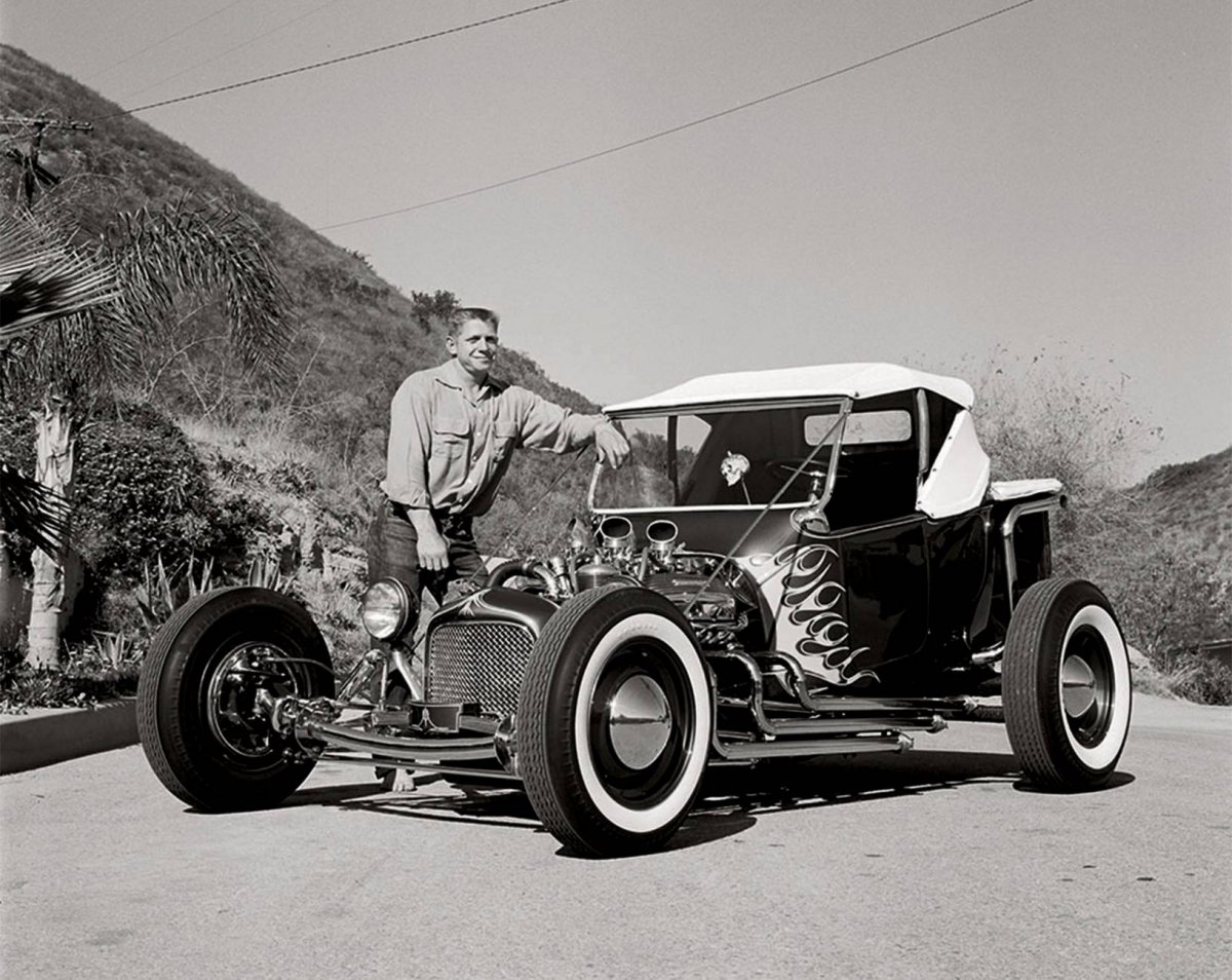 0_Quick-History-grabowski-t-bucket.jpg