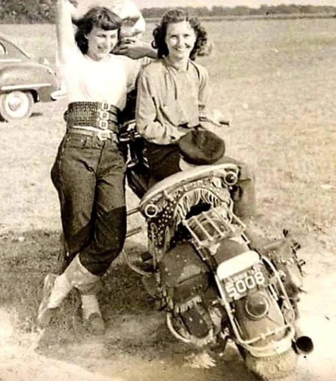 1 1 1 EARLY VINTAGE (18).jpg