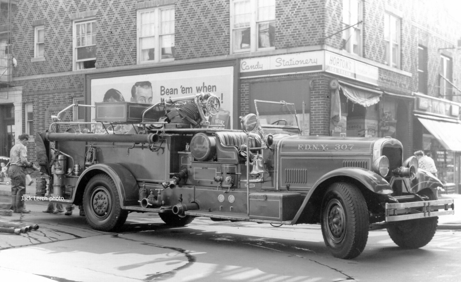 1 1 1934 SEAGRAVE.jpg