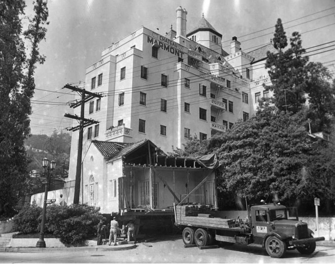 1 1 CHATEAU MARMONT 1950.jpg