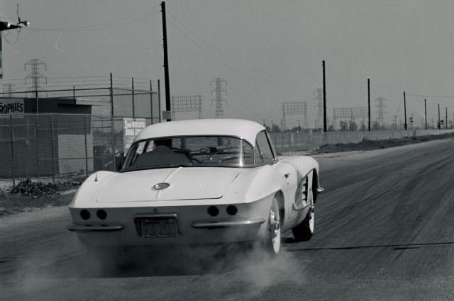 1-1961-chevrolet-corvette-rear-view-action.jpg