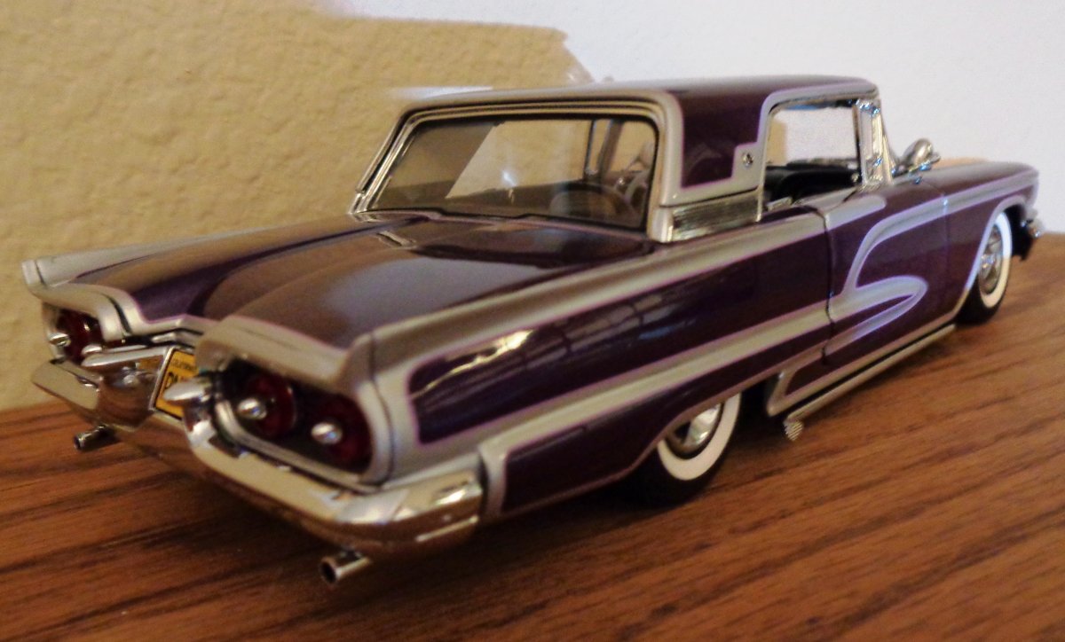1 24th die cast 005.JPG