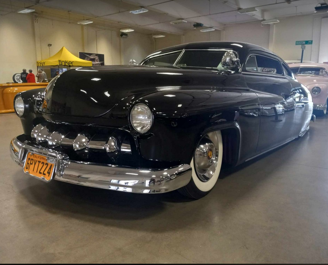 1 A CUSTOM (14).jpg