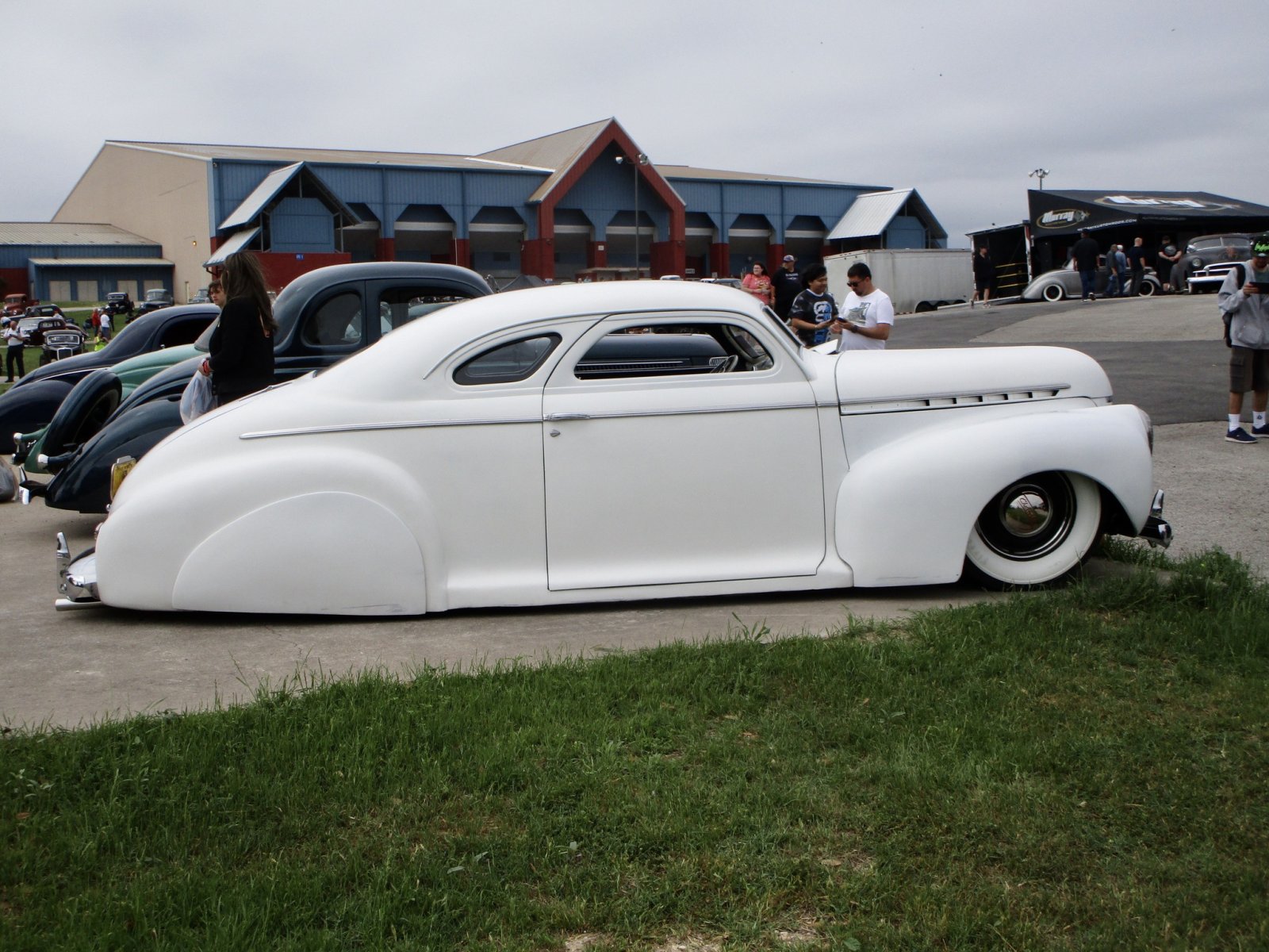 1 A CUSTOM (200).jpg