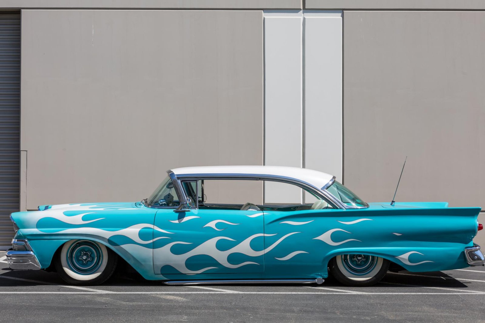 1 A CUSTOM (201).jpg