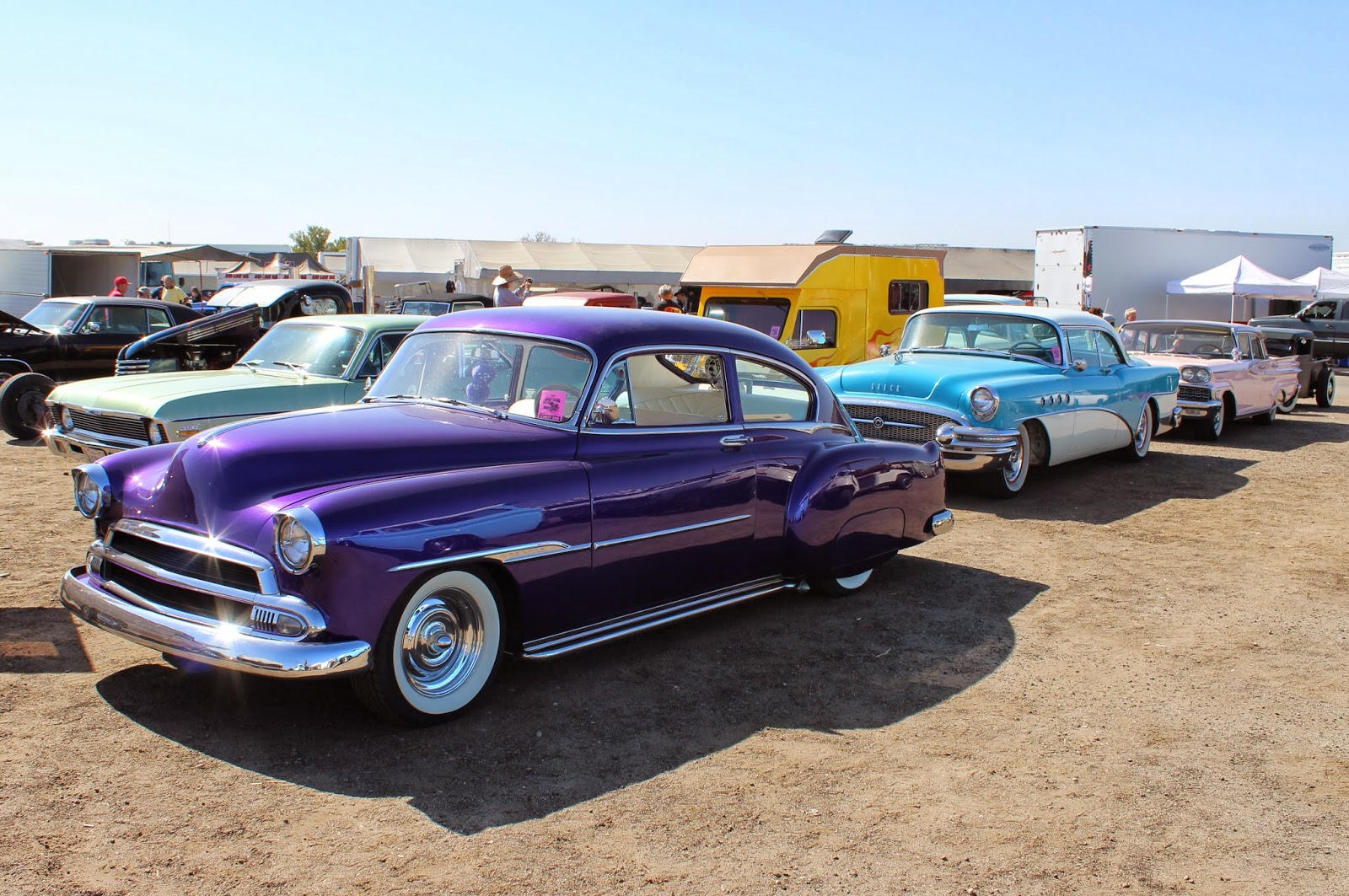 1 A CUSTOM CHEVY.jpg