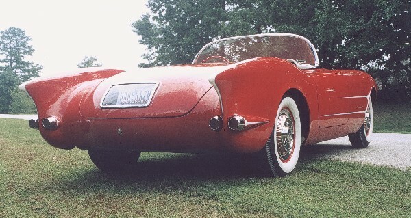 1 A CUSTOM Corvette (2).jpg