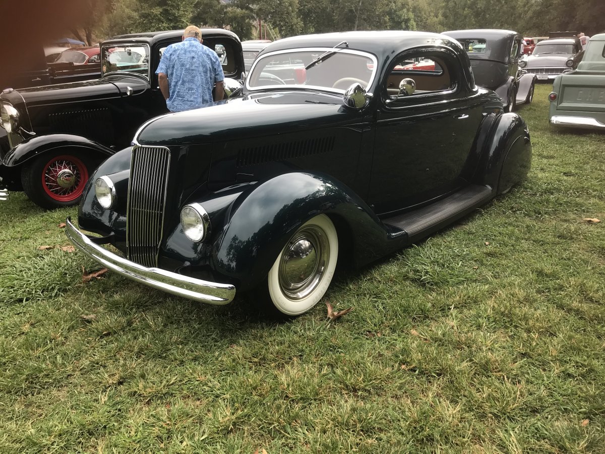 1 A CUSTOM FORD (7).jpeg