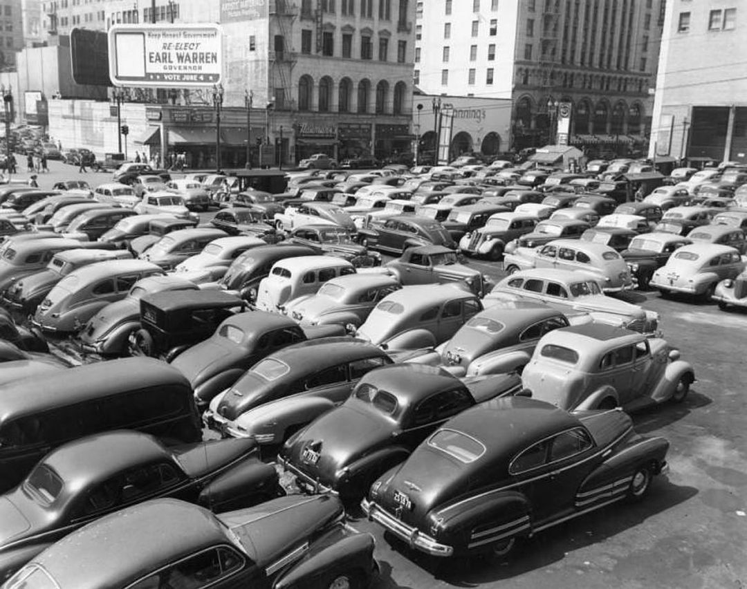 1 wilshire blvd n grand ave 1946.jpg