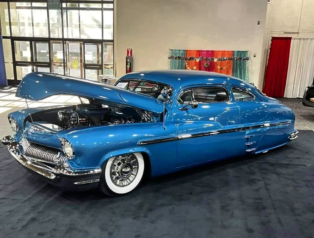 10 CUSTOM 1 (105).jpg