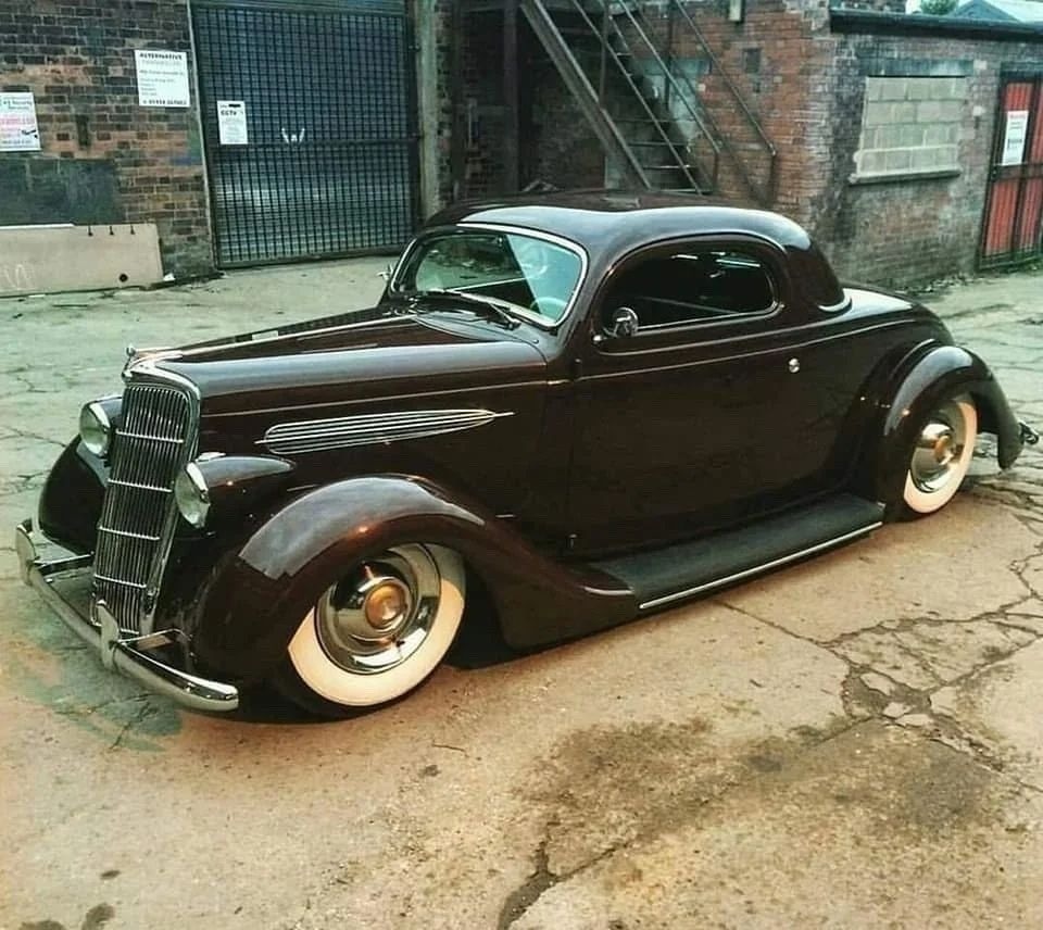 10 CUSTOM 1 (2).jpg
