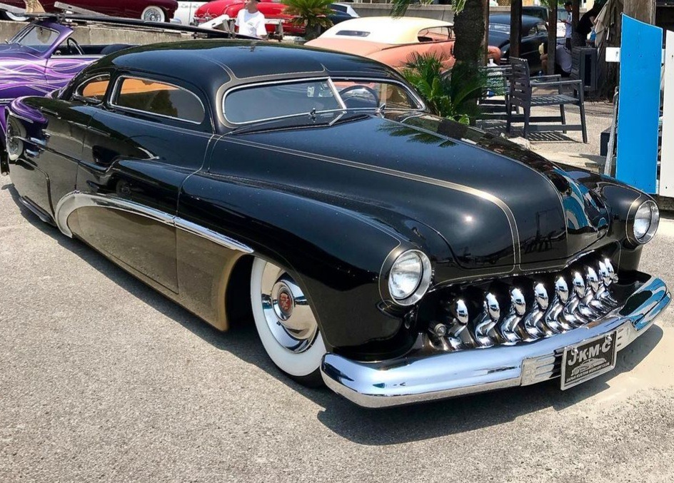 10 CUSTOM 1 (50).jpg