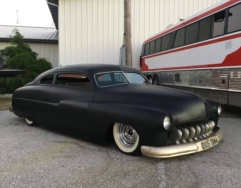 10 CUSTOM 1 50 Mercury black (1).jpg