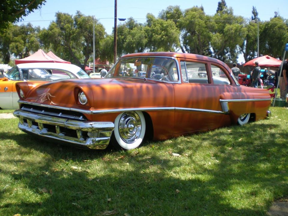 10 CUSTOM 1 FOMOCO (6).jpg