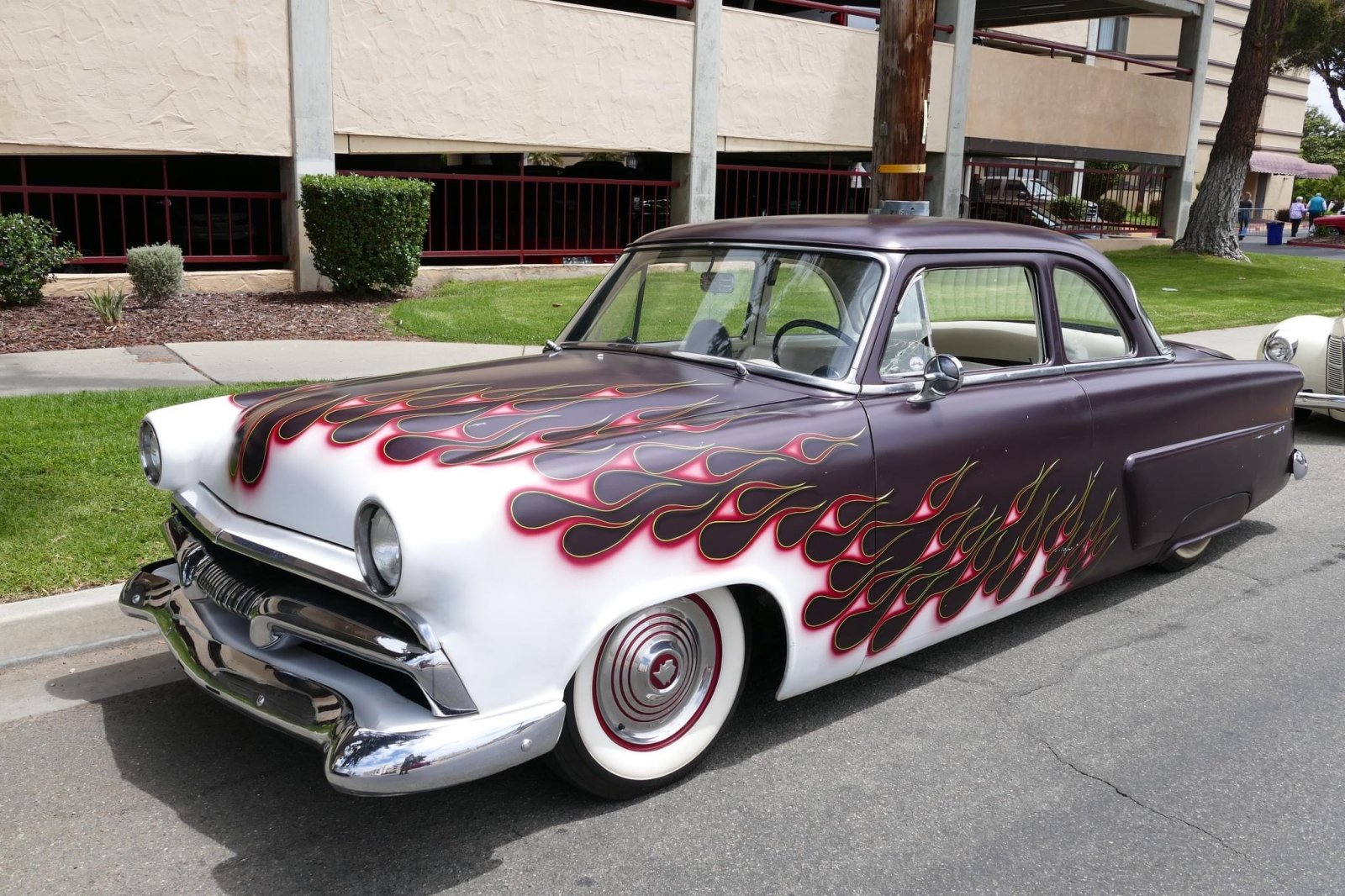10 CUSTOM 1 FORD (2).jpeg