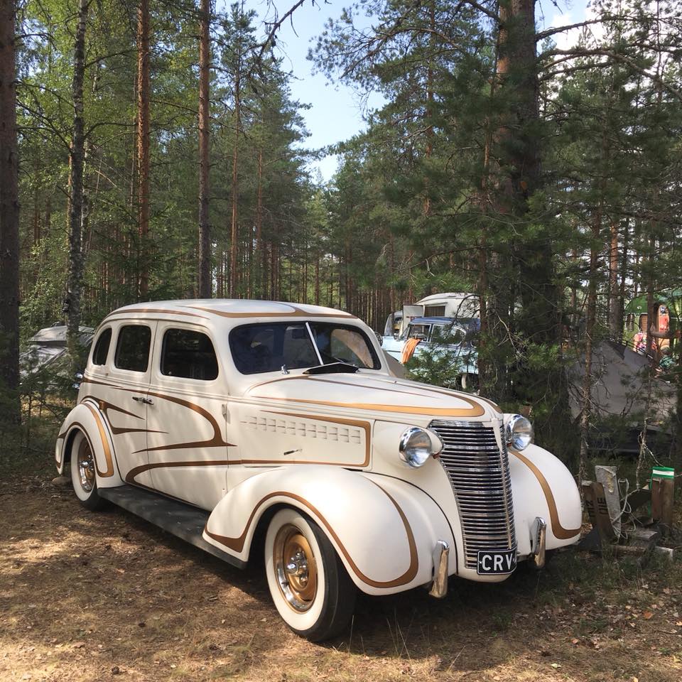 10 CUSTOM 1 FORD (67).jpg