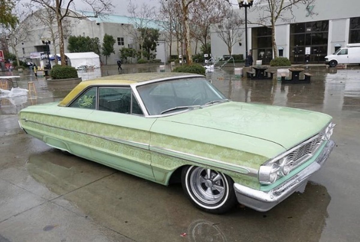 10 CUSTOM 1 FORD.jpeg