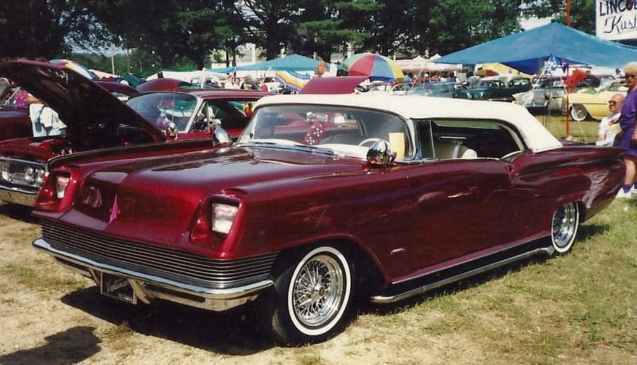 10 CUSTOM 1 NEW (1404).jpg