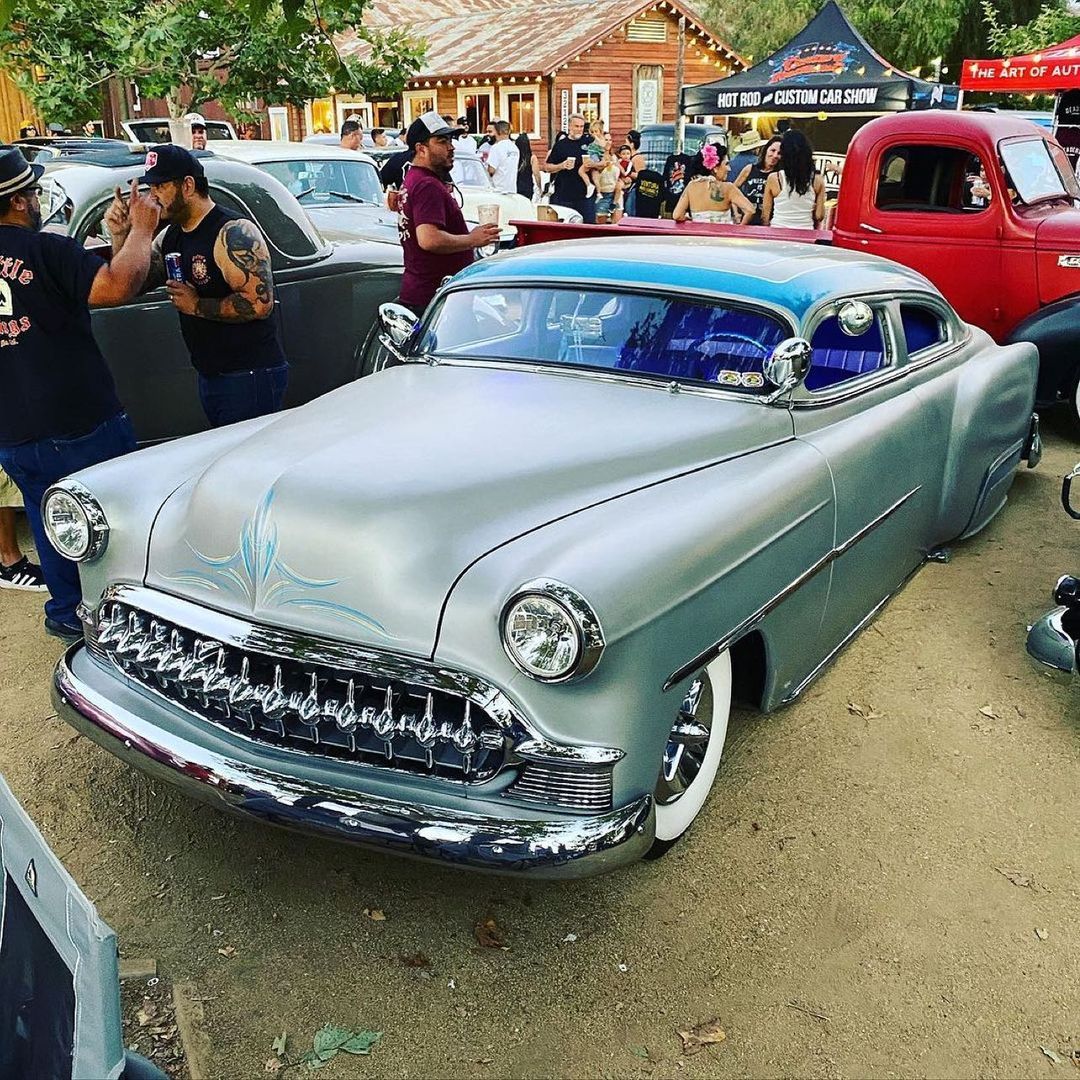 10 CUSTOM (115).jpg