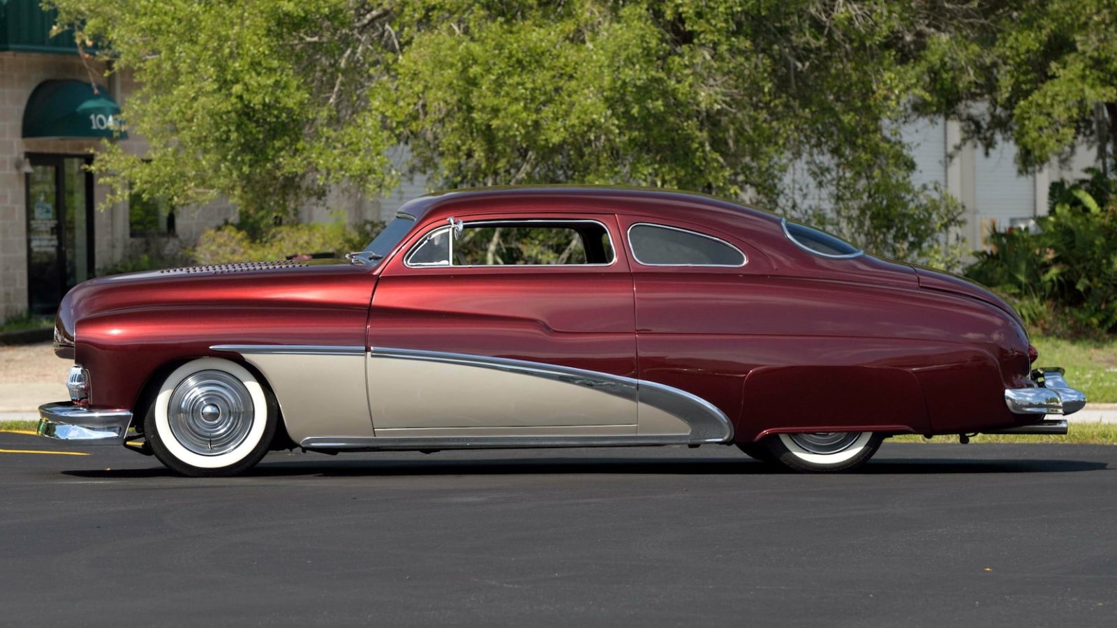 10 CUSTOM (125).jpg
