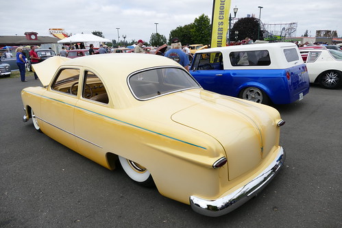 10 CUSTOM (149D).jpg