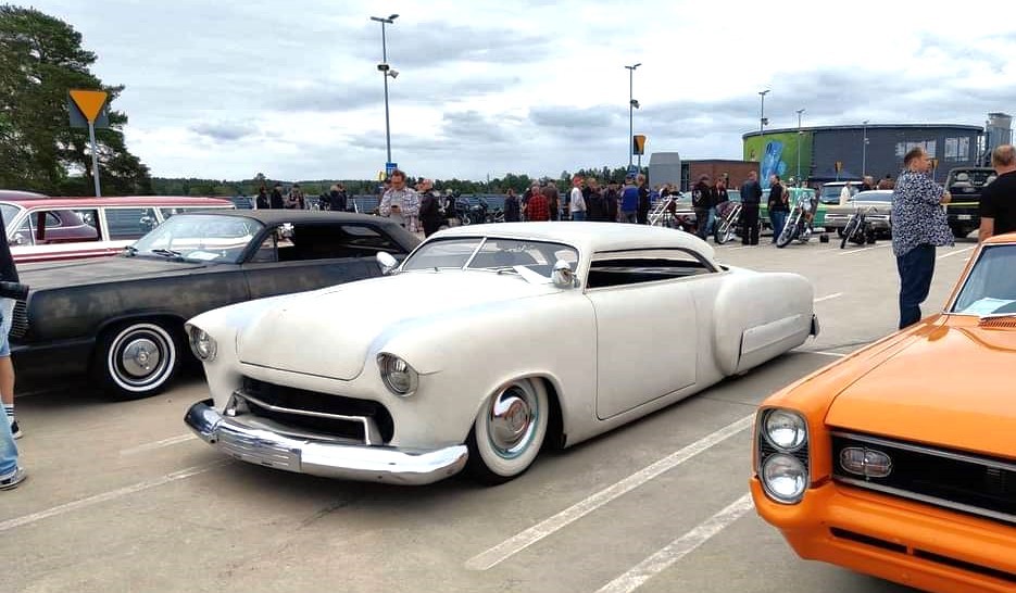10 CUSTOM (169).jpg