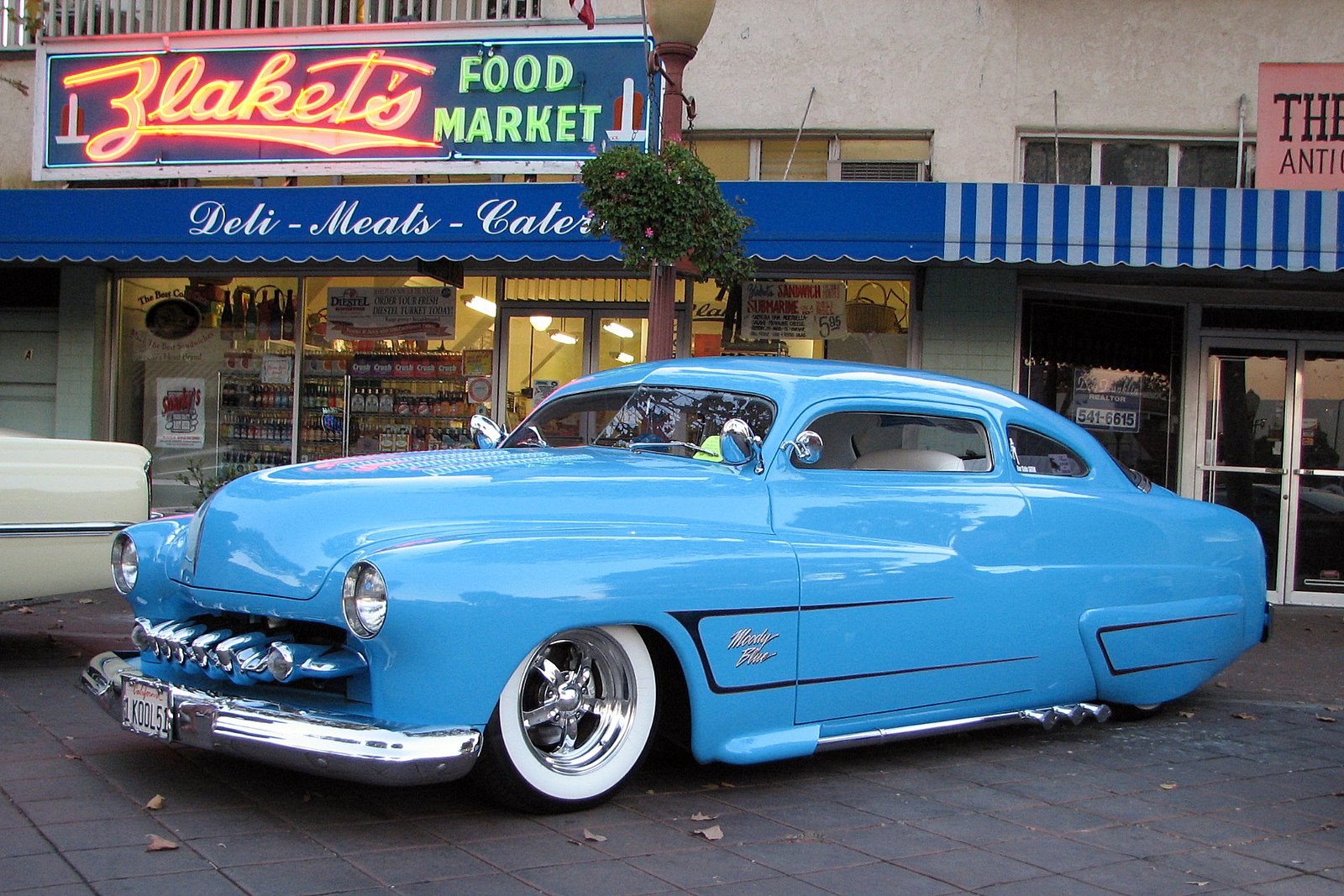 10 CUSTOM (192).jpg