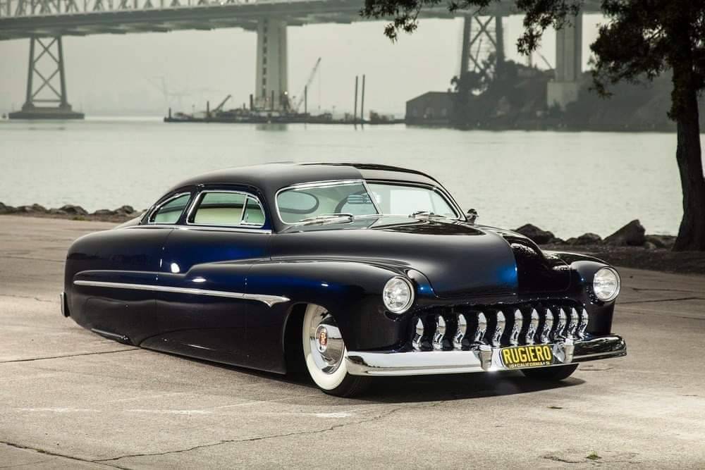 10 CUSTOM (200).jpg