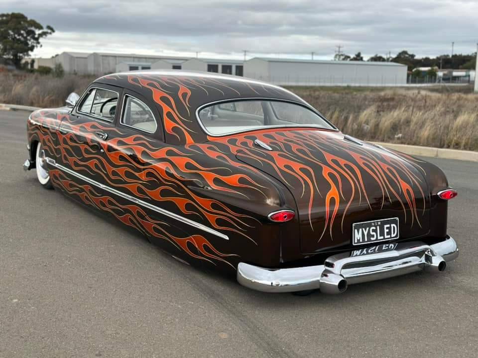 10 CUSTOM (201).jpg