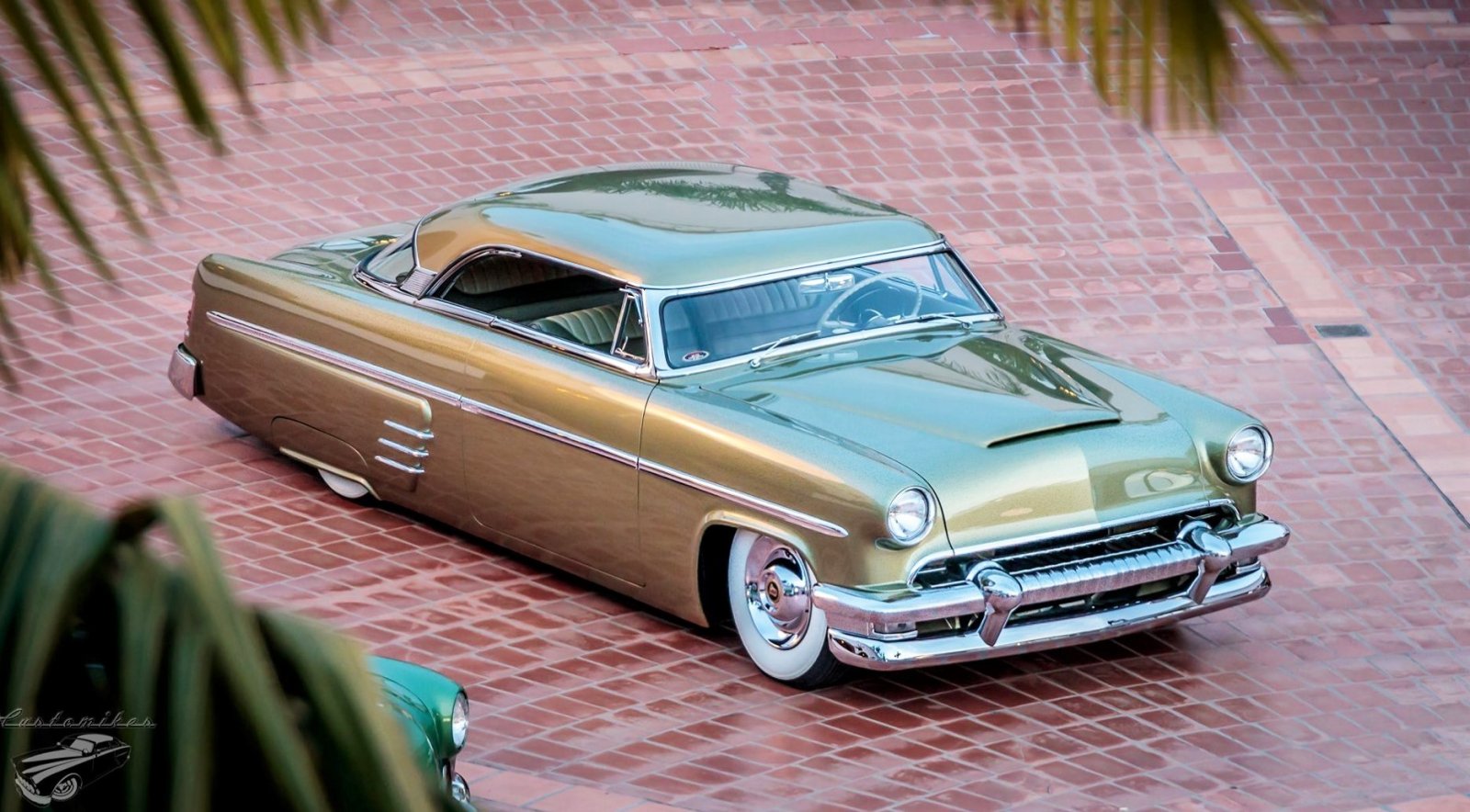 10 CUSTOM (230).jpg