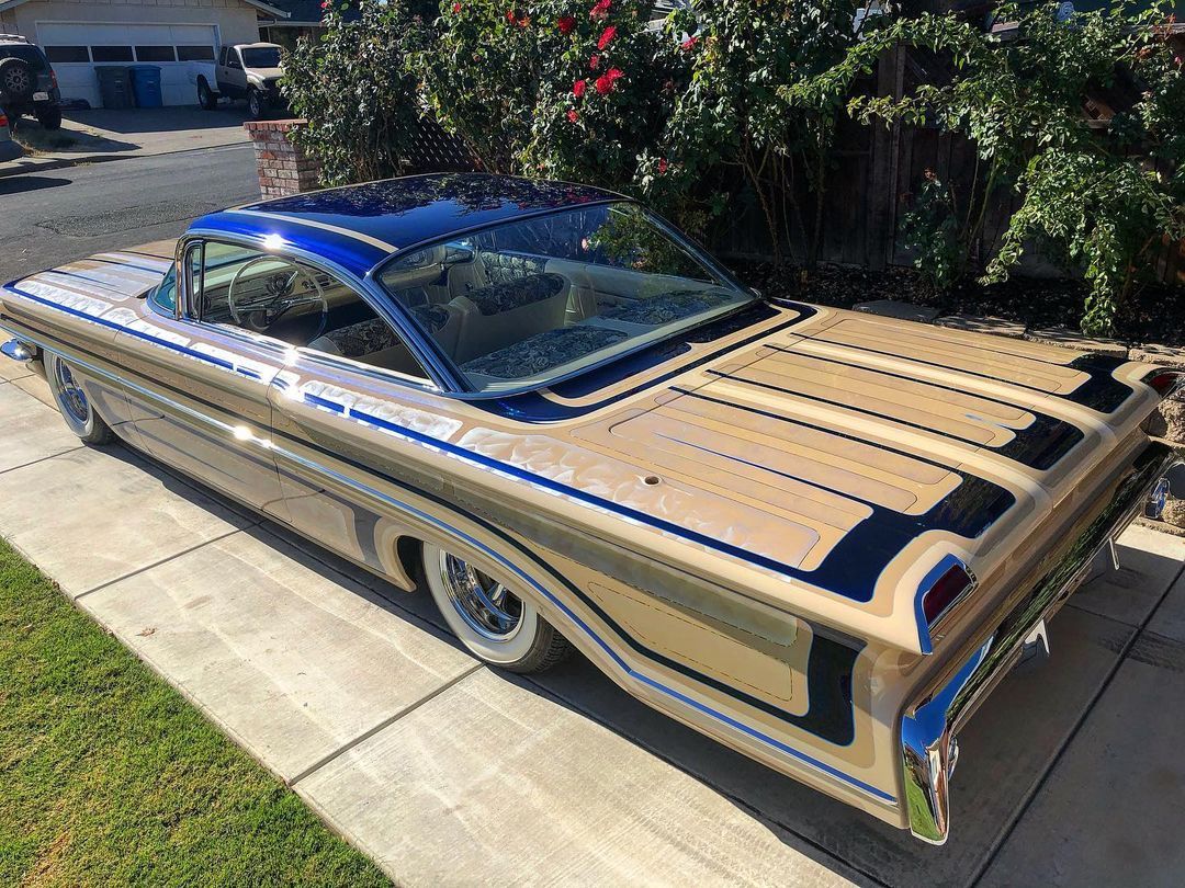 10 CUSTOM (279).jpg