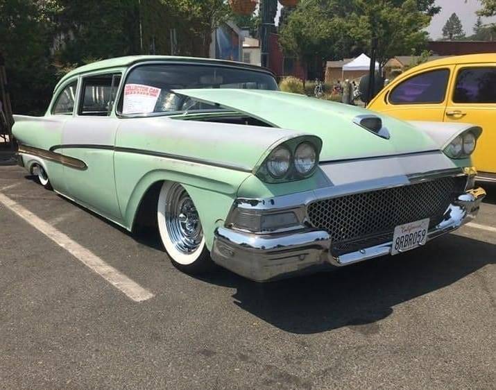 10 CUSTOM (297).jpg