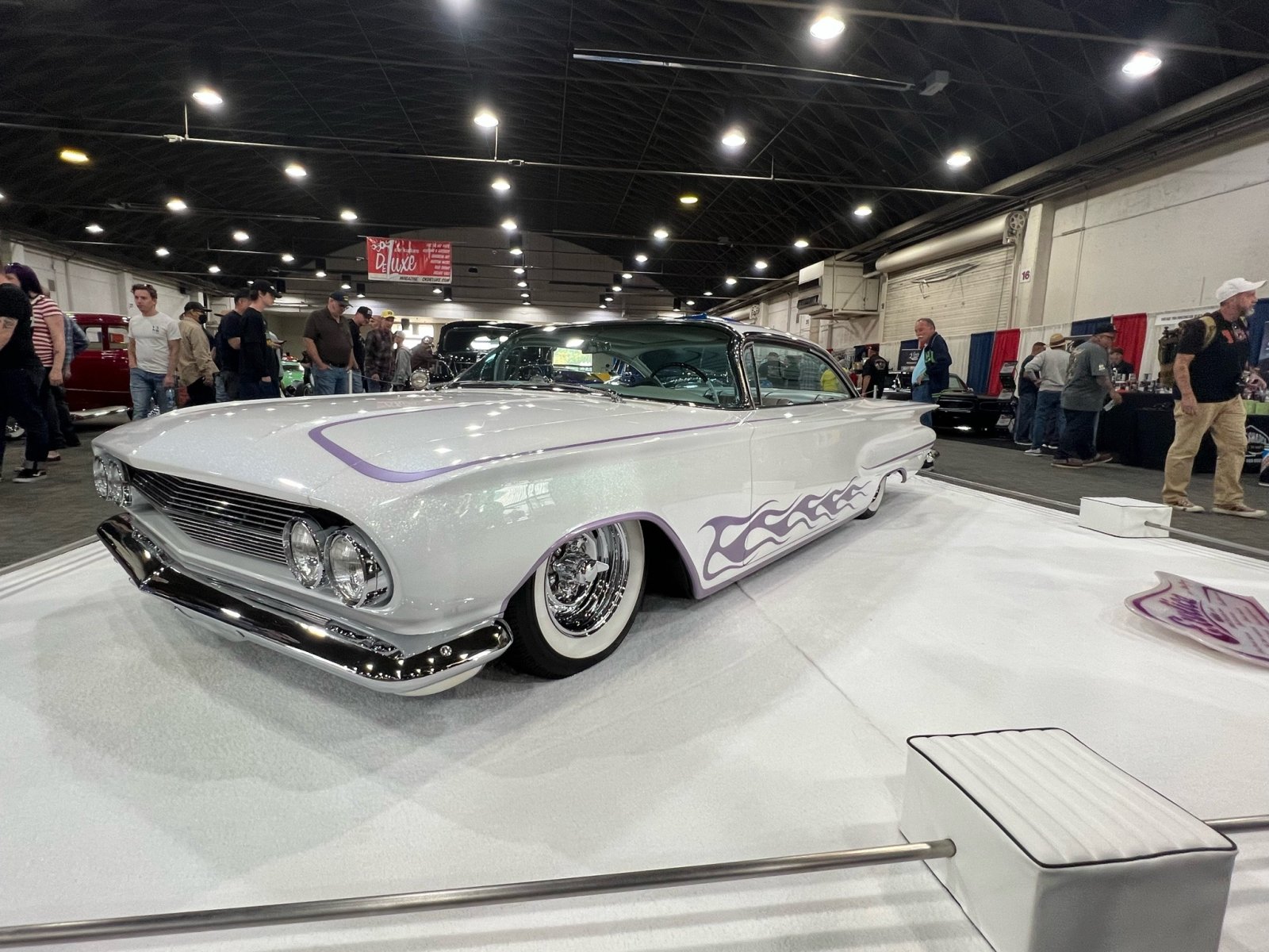 10 CUSTOM (30).jpg