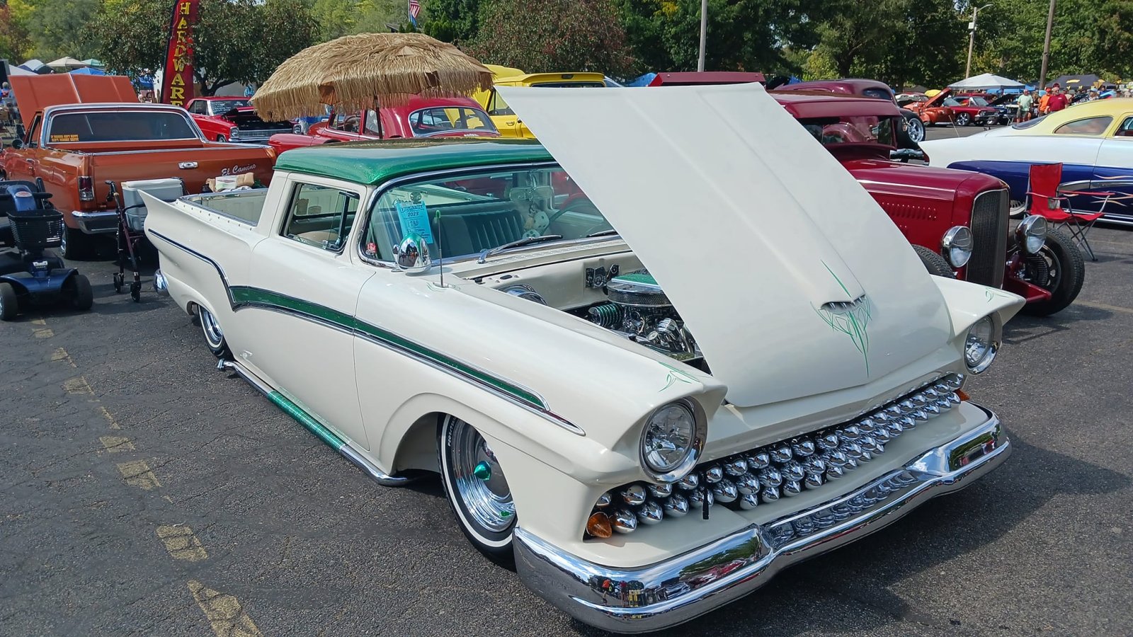 10 CUSTOM (329).jpg