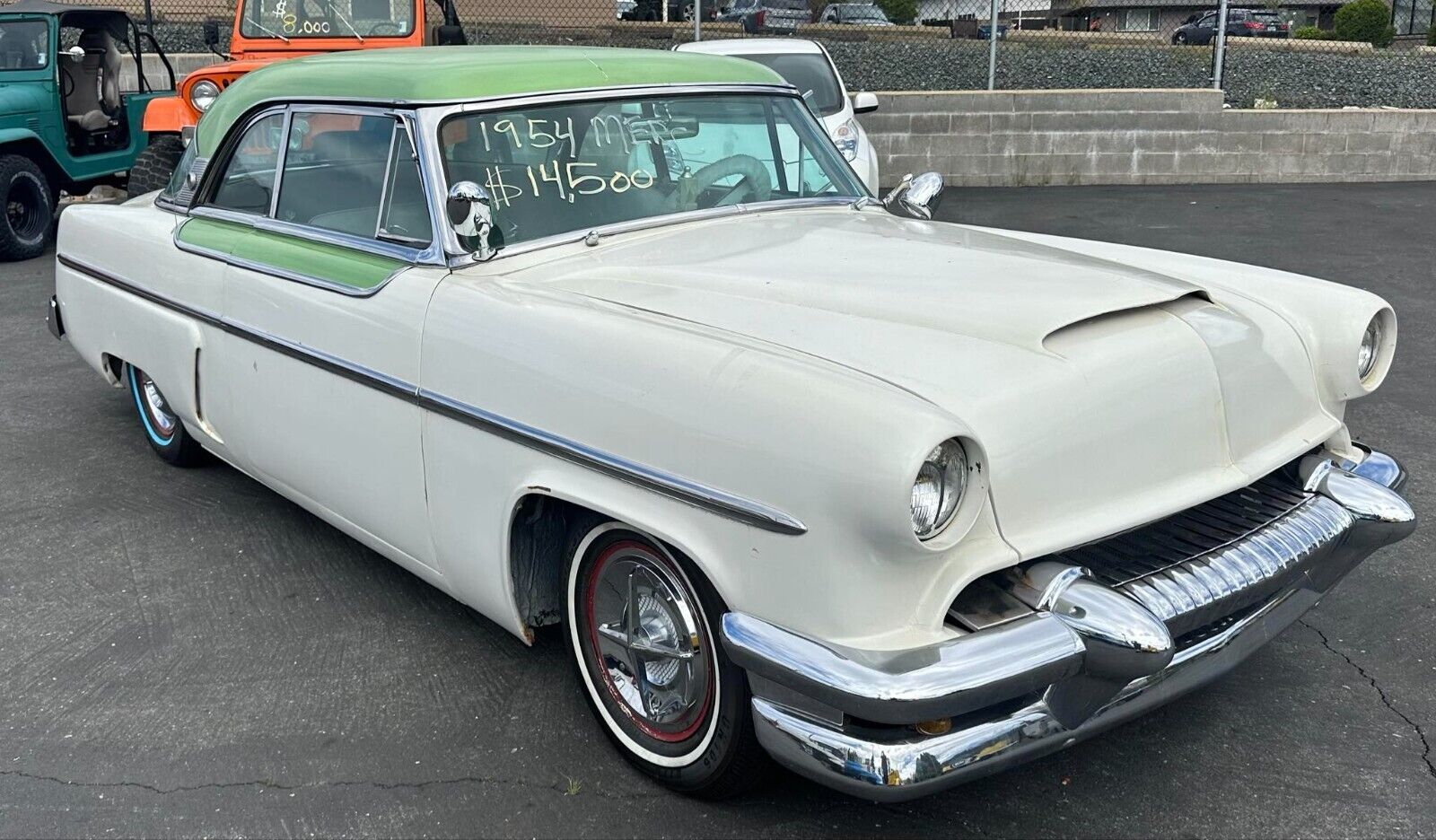 10 CUSTOM 54 MERCURY (2).jpg
