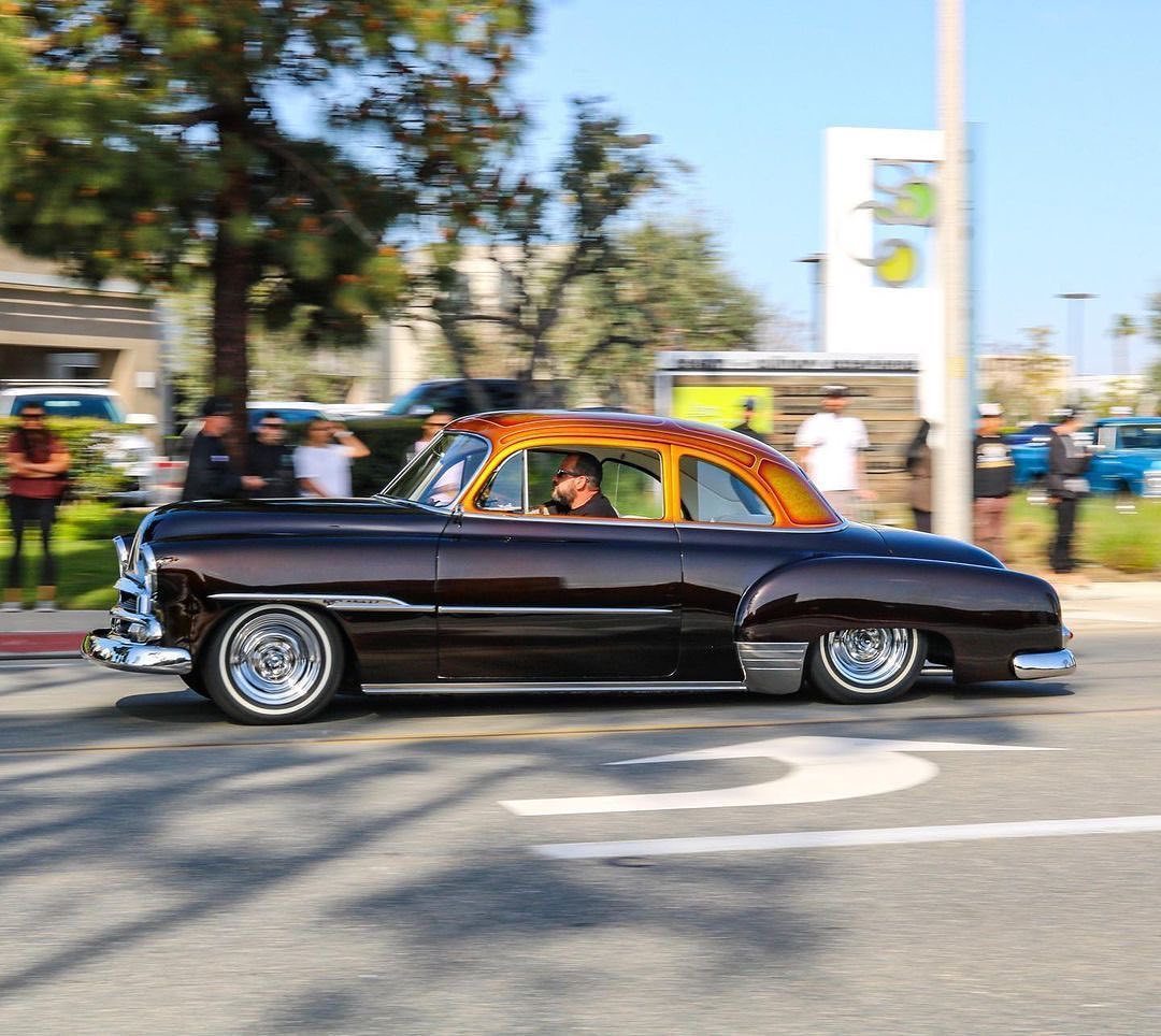 10 CUSTOM  CHEVY (10).jpg