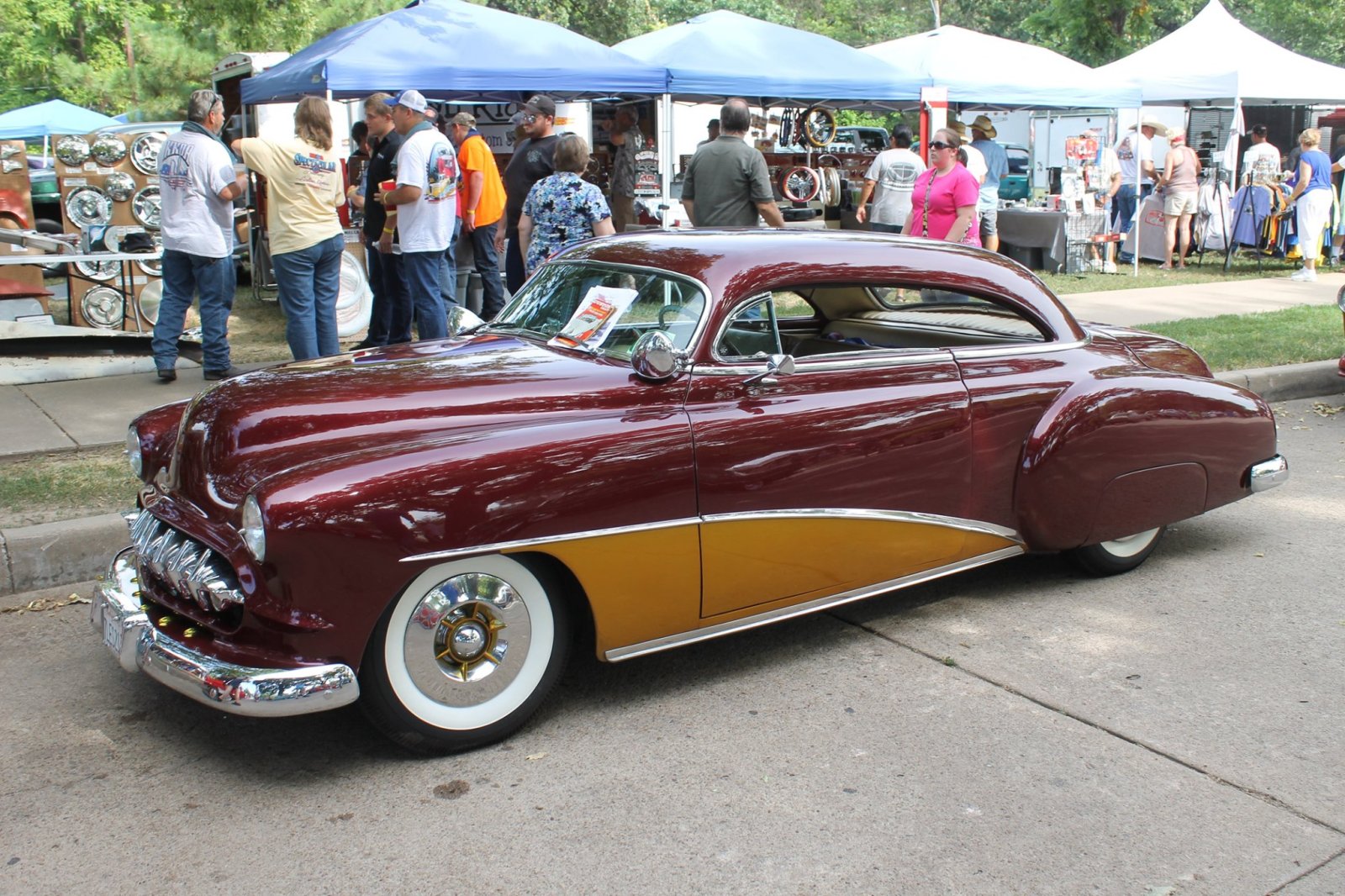 10 CUSTOM CHEVY (100).jpg
